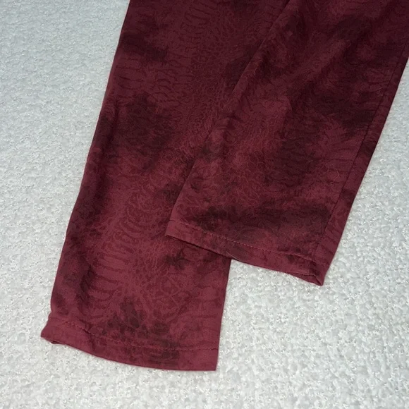 Diesel Industry Denim Livier-SP Super Slim Jegging
Stretch Low Waist Bordeaux - Picture 6 of 10